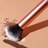 Brocha EVERYTHIG FACE brush REAL TECHNIQUES