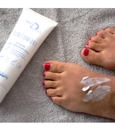 Crema REGENERADORA para pies PEDICONFORT de Noche y Día