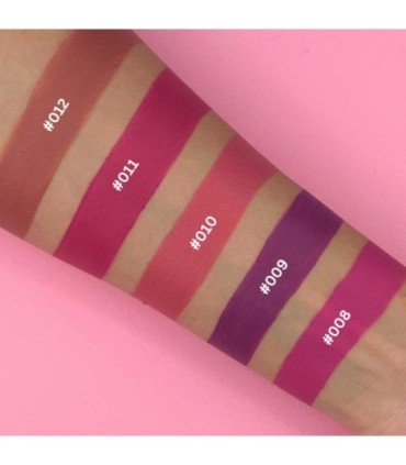 Labial MATTE KISSPROOF 11 Bergenia Rosy Red de Elixir