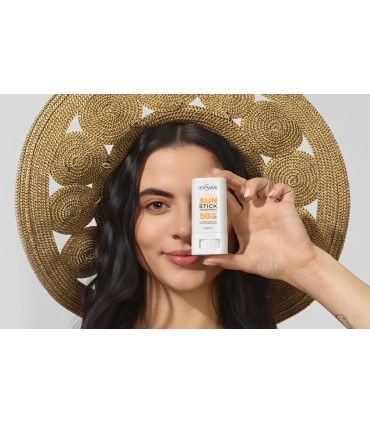 Protector solar transparente SUN STICK Levissime